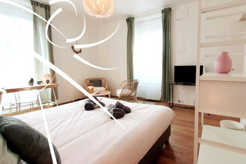 La N°05 Par Madame Conciergerie Appartement *